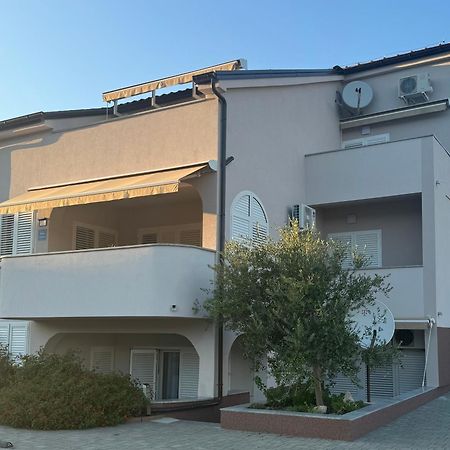 Apartment Pirun Baška Esterno foto