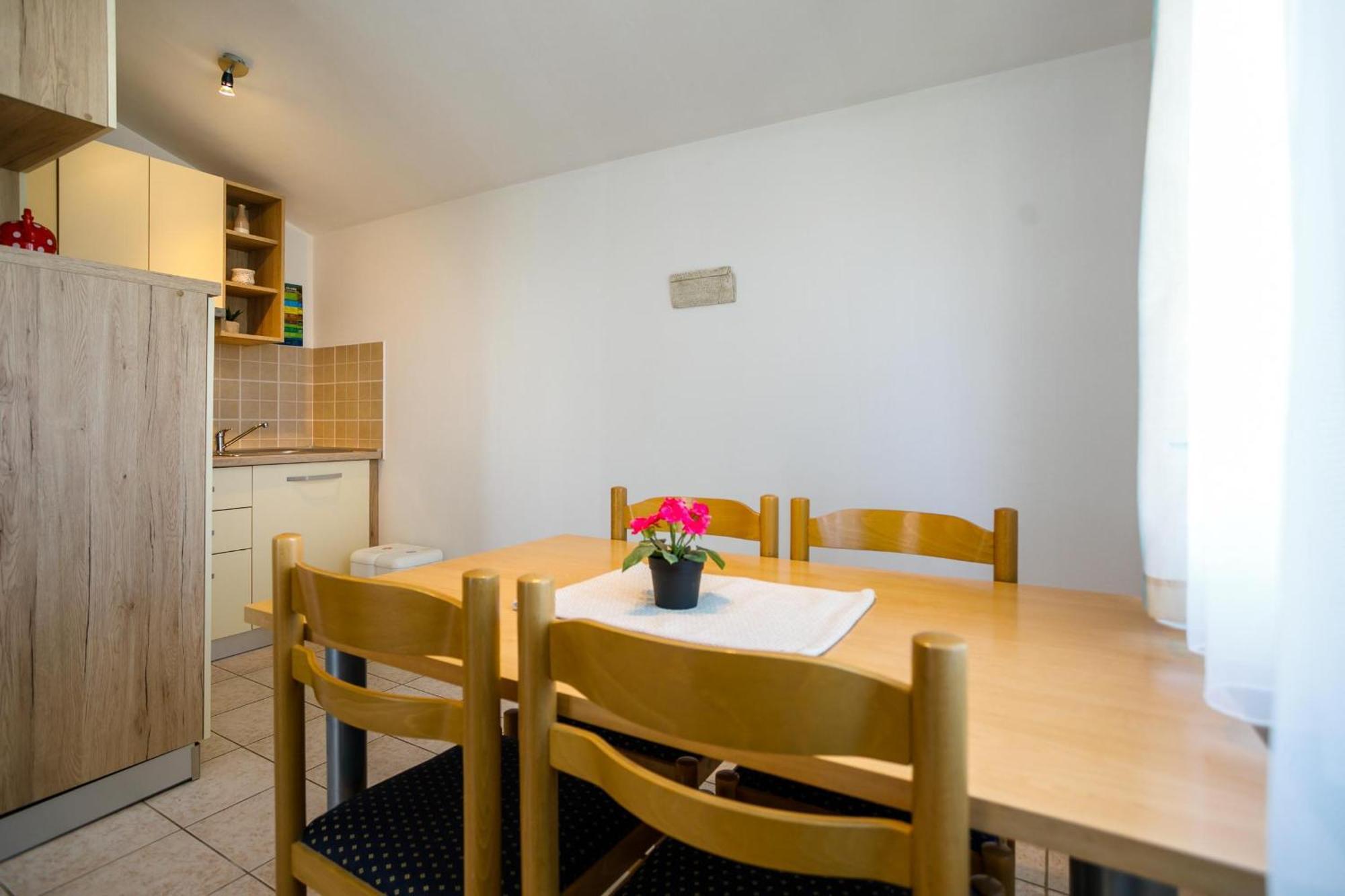 Apartment Pirun Baška Esterno foto