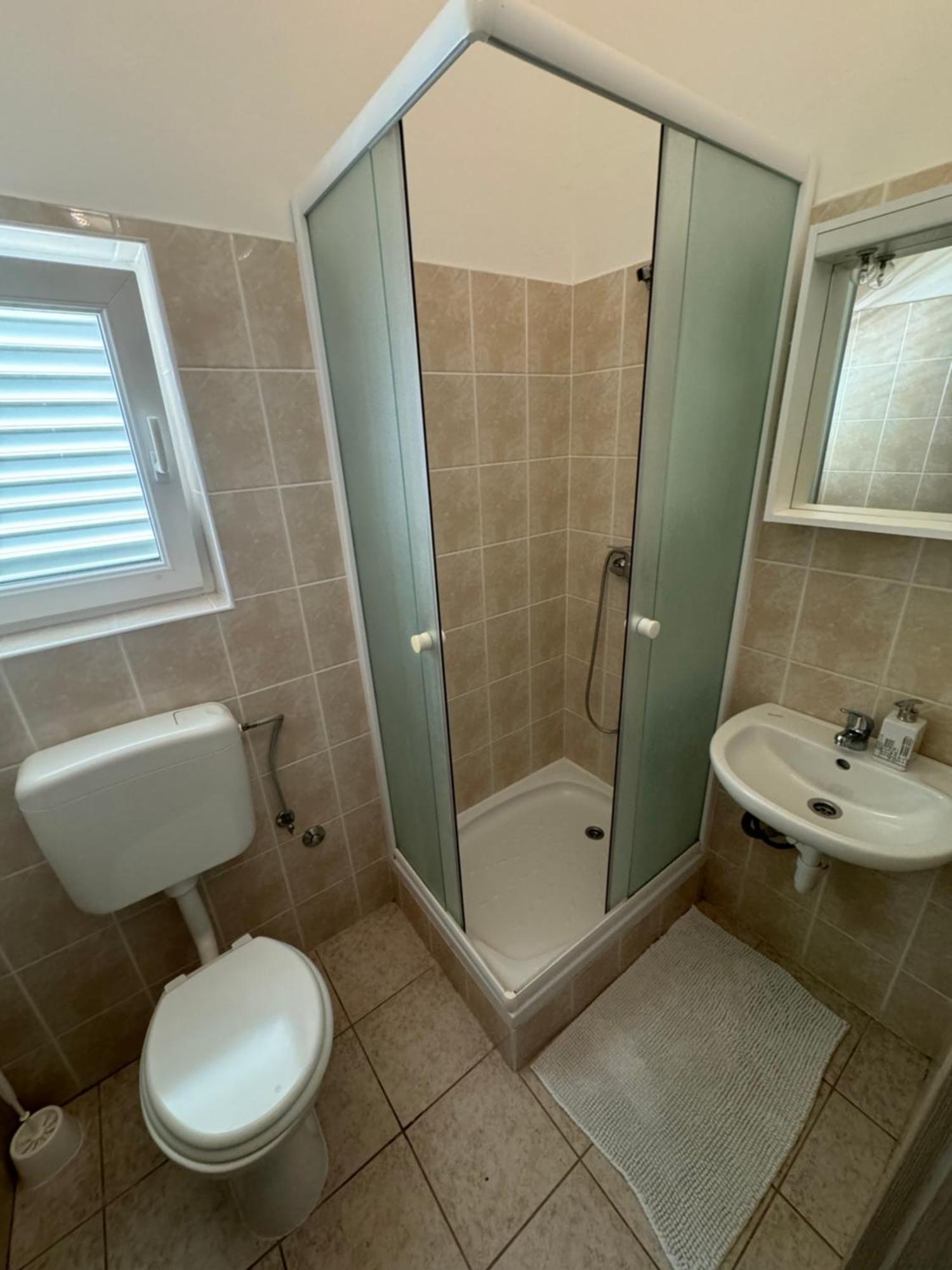 Apartment Pirun Baška Esterno foto